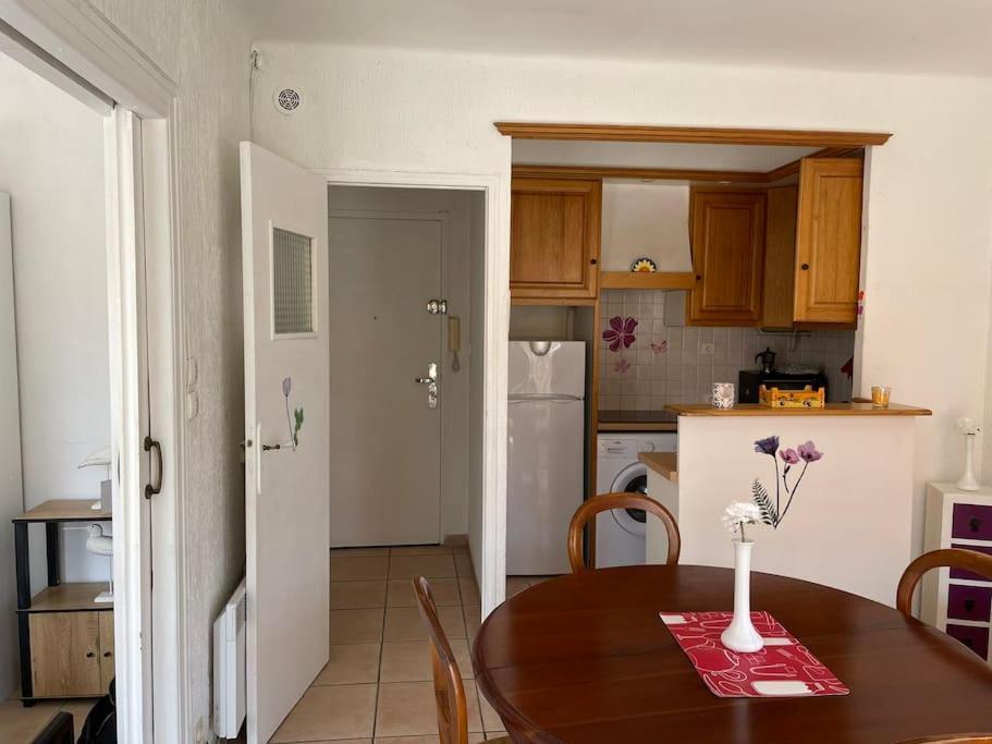 Studio A Sanary-Sur-Mer Avec Balcon A 200M Du Port Sanary-sur-Mer Exterior foto